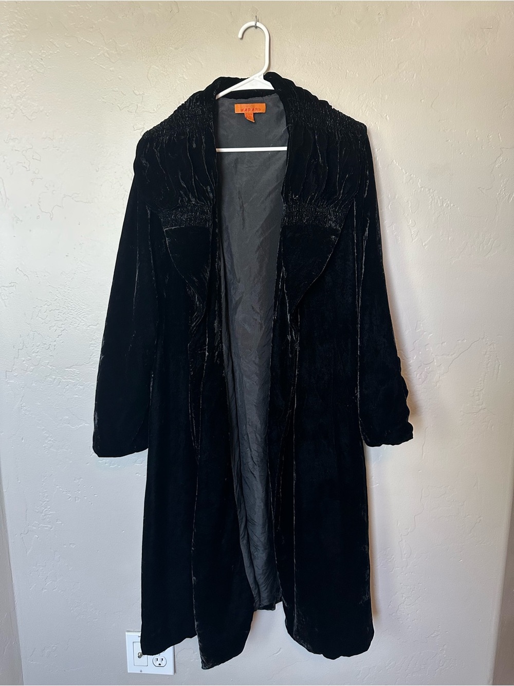 Harari Gathered Black Velvet Women's Oversized Duster